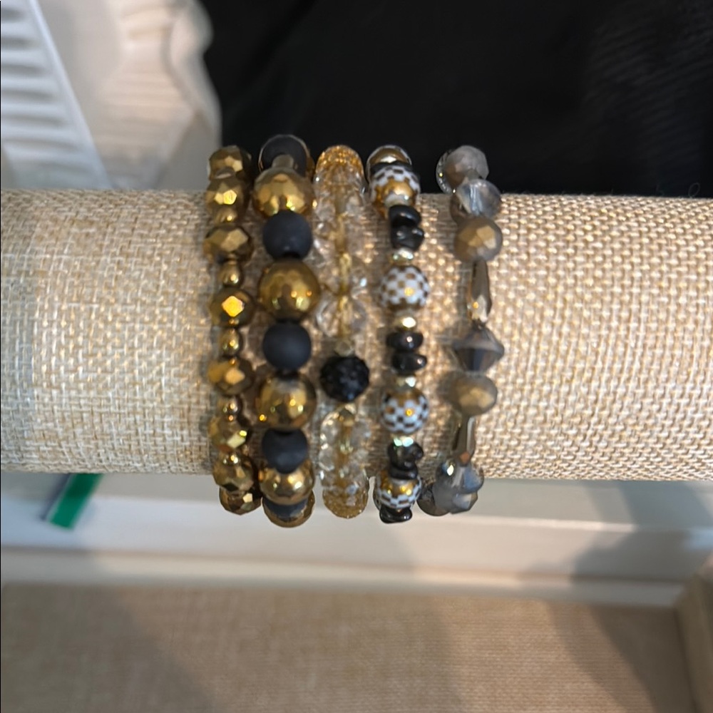 Erimish Elegant Gold and Black Beaded Bracelet Set